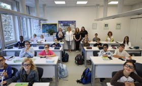 Goslar: Schüler erhielten professionelle Schutzbrillen für Chemieunterricht