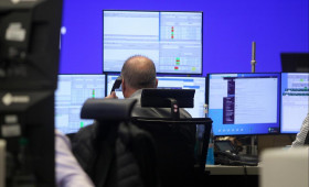 Dax kaum verändert - abwartende Haltung dominiert