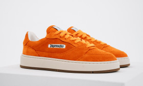 Neue Sneaker: Jägermeister steigt ins Modegeschäft ein
