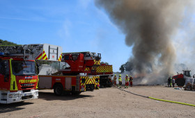 Deponiebrand in Heerte: Gewerbeabfall stand in Flammen