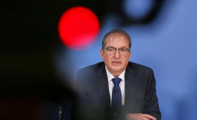 Dobrindt will Verfassungsschutz zu aktivem Geheimdienst umbauen