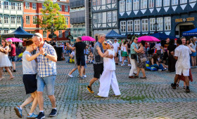 Kulinarik trifft Kultur: Der Feierabendmarkt Wolfenbüttel kehrt zurück