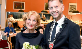 Wolfsburg: Angelika Dorothea Frenzel mit Stadtplakette ausgezeichnet