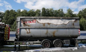 Brand eines Gefahrguttransports auf der A1 bei Gyhum