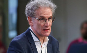 Autor Oschmann kritisiert Ost-West-Berichterstattung