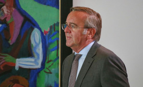 Scharping: Pistorius ist bester Verteidigungsminister seit Schmidt