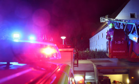 Brand in Mehrfamilienhaus Salzgitter: Bewohner will Gebäude nicht verlassen