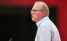 SPD-Fraktionschef will Pflegedeckel und Lastenausgleich