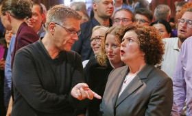 Parteienforscher warnt BSW vor Zusammenarbeit mit AfD