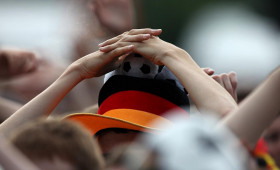 Klopp geht mit XXL-Aufgebot in sein DFB-Debüt