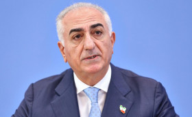 Pahlavi nimmt Freiheitspreis für iranisches Volk entgegen