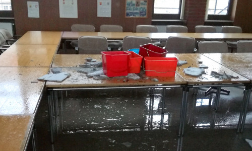 Der Ratssaal nach der verheerenden Wasserflut. Fotos: Gemeinde Hohenhameln