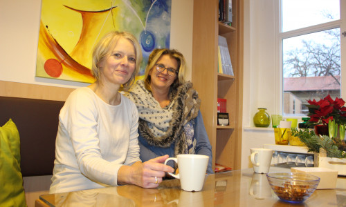 Andrea Reinhardt-Ziola und Tanja Friese erzählen über ihre Arbeit im Frauenschutzhaus Wolfenbüttel. Fotos: Anke Donner