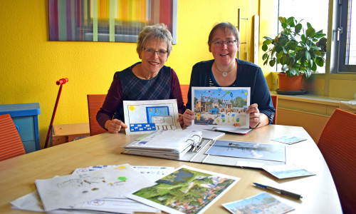 Familienbeauftragte Sylvia Fiedler und Petra Stürmer von der Wohnbau (v. li.). Foto: Stadt Salzgitter