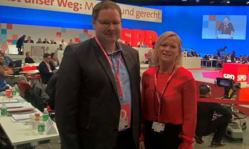 Marcus Bosse und Dunja Kreiser reisten zum SPD-Bundesparteitag nach Berlin. Foto: SPD