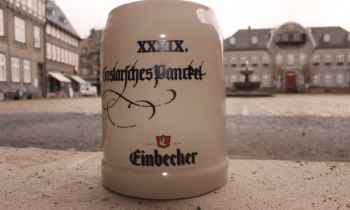 Aus solchen Krügen wird beim Goslarer Pancket getrunken. Symbolfoto: Anke Donner