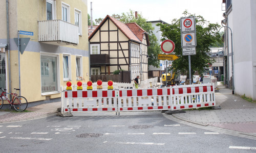 Ab dem heutigen Montag soll die Vollsperrung im Einmündungsbereich zwischen Kannengießerstraße und Karlstraße wieder aufgehoben. Symbolfoto: Jan Borner