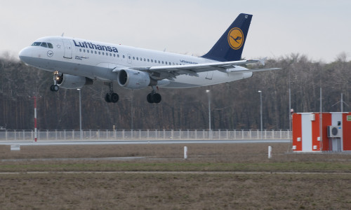 Ein Lufthansa Airbus A320 im Landeanflug. Foto: Lufthansa Bildarchiv