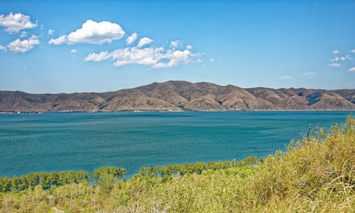 Der imposante Sewansee in Armenien, der ebenfalls ein Ziel der Reise sein wird. Foto: pixabay