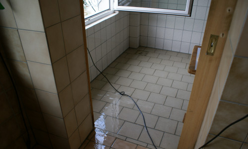 Wasser im Keller, das ist eine schlimme Vorstellung für jeden Hauseigentümer. Symbolfoto: Archiv