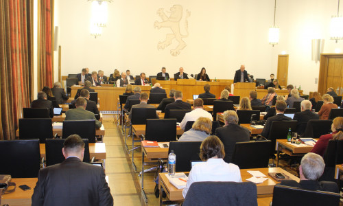 Der Rat der Stadt stimmte nach mehrstündiger Debatte dem Haushalt für 2018 zu. Foto: Alexander Dontscheff