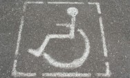 In der Stadt Braunschweig soll es zukünftig mehr  Behindertenparkplätze geben. Foto: Archiv