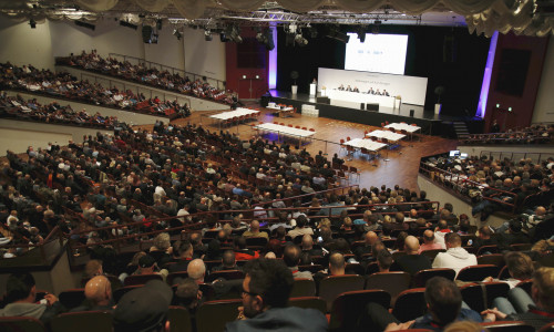 Rund 1.000 Delegierte wählten den neuen Aufsichtsrat. Fotos: Roland Niepaul.   