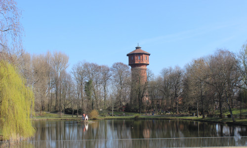 Der Wasserturm steht noch immer zum Verkauf. 