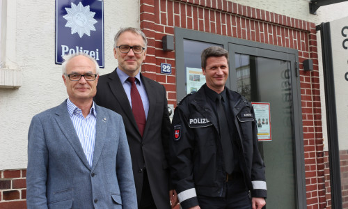 Thomas Arth, Volker Warnecke und Axel Kontny stellten die Kriminalstatistik für Wolfenbüttel vor. Foto: Anke Donner 