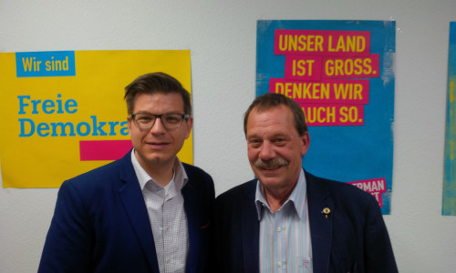 Björn Försterling (links) und Thomas Fach bilden die FDP-Fraktion im neu gewählten Wolfenbütteler Kreistag. Foto: Försterling