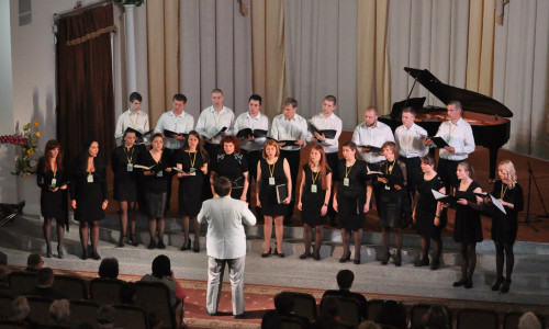 Der weißrussische Kammerchor Svetoch ist am 13. September im Städtischen Klinikum zu hören. Foto: Privat