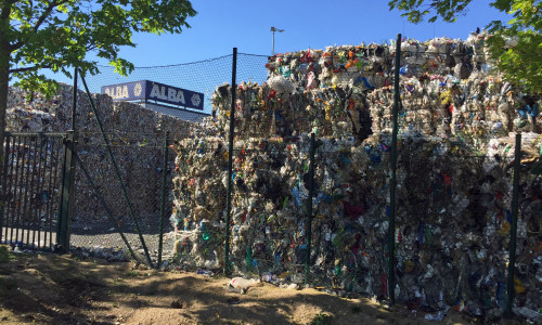 Nicht nur Braunschweiger Müll sammelt sich auf den Halden in Watenbüttel. Foto: Die Linke