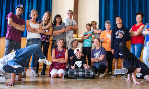 Die Breakdance-Family präsentiert beim Tag der offenen Tür im Bundesfamilienministerium ihr buntes Programm. Foto: Privat