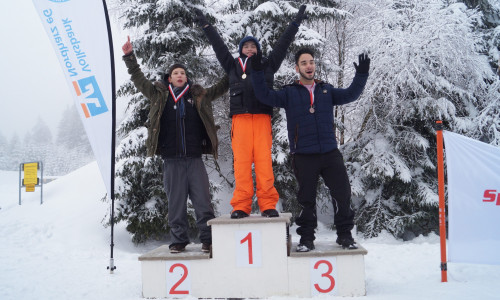 Die glücklichen Gewinner auf der Siegertreppe. Foto: Special Olympics e.V.