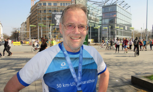 Prof. Dr. Hans G. Drexler nach seinem 600sten Marathonlauf. Foto: privat