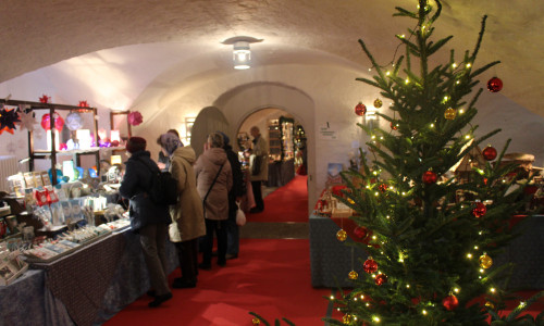Neben anderen Veranstaltungen öffnet morgen auch der Adventsmarkt in der Kommisse wieder seine Tore. Foto: Jan Borner
