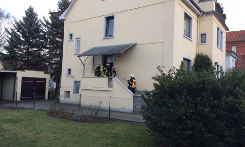 In einer Wohnung in der Leibnitzstraße musste die Feuerwehr anrücken. Foto: Werner Heise