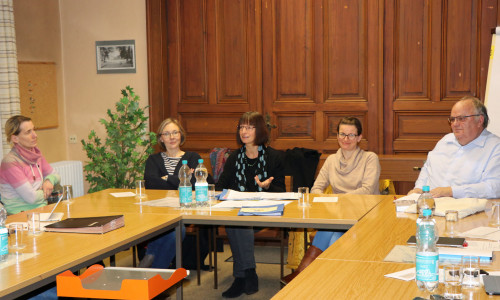 Silke Nottelmann, Britta Hofmann, Koordinatorin Margrit Höpfner, Doreen Schürmann und Uwe Strümpel. Foto: SPD