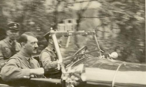 Adolf Hitler auf dem Weg nach Harzburg 1931. Foto: Museum Wolfenbüttel