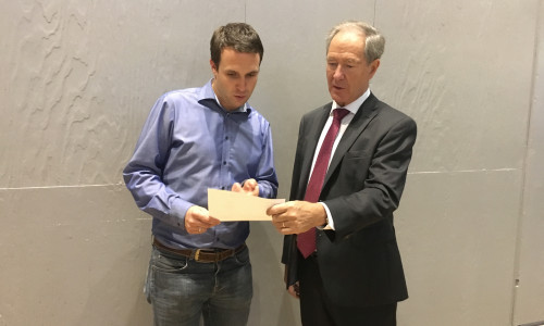 Der CDU-Landtagskandidat Michael Berger erhält Unterstützung von Braunschweigs ehemaligen Oberbürgermeister  Dr. Gert Hofmann. Foto: CDU