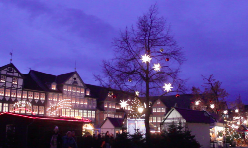 regionalHeute.de hat mal nachgefragt, was sich auf dem Weihnachtsmarkt verändert hat und wie er bei den Besuchern ankommt. Foto/Podcast/Video: Anke Donner 
