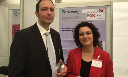 Dr.-Ing. Christian Stein vom Fraunhofer IST und Dr. Carola Reimann MdB. Foto: Privag