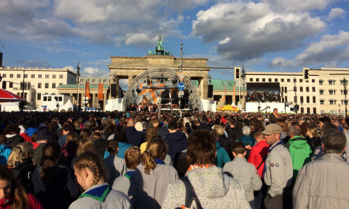 Open-Air-Veranstaltung am Brandenburger Tor. Foto: Ajab/Lars Dedekind