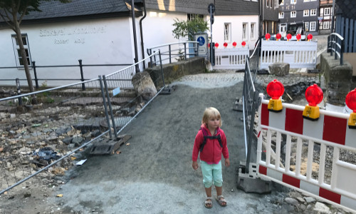 Fußgänger und Radfahrer können die Abzucht wieder über die Brücke Am Trollmönch überqueren. Foto: Stadt Goslar