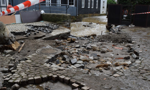Nach dem Hochwasser 2017 glich der Bereich am Trollmönch einem Schlachtfeld. Künftig soll ein Maßnahmenbündel die Schäden in der Altstadt so gering wie möglich halten. Archivfoto: Stadt Goslar