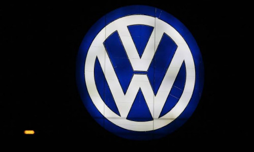 Volkswagen: Der Wolfsburger Autobauer bemüht sich um neue Sponsoring-verträge im großen Rahmen. Symbolfoto: imago/Agentur Hübner