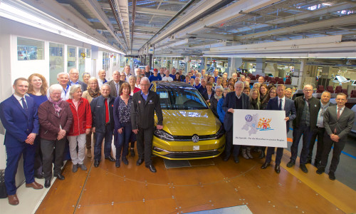 Übergabe der Volkswagen Belegschaftsspende über  21.000 Euro an elf Organisationen aus der Region. Foto: Volkswagen