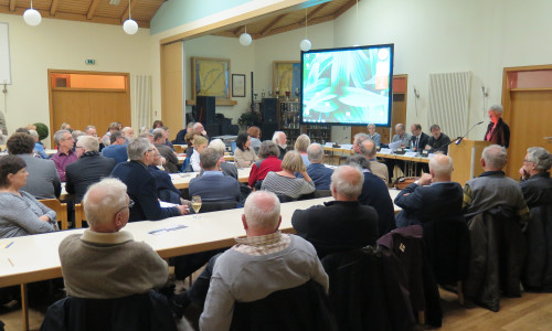 Rund 100 Interessierte waren zur Fachveranstaltung ins Dorfgemeinschaftshaus Remlingen gekommen. Foto: Landkreis