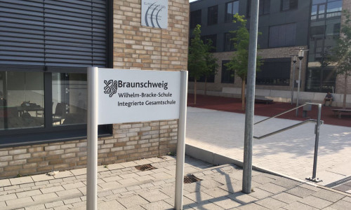 Der Bedarf an Plätzen an Braunschweiger Gesamtschulen ist groß. Daher soll nun eine weitere gebaut werden. Symbolfoto: regionalHeute.de