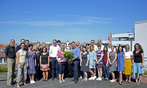 Die Mitarbeiterinnen und Mitarbeiter des Stadtmarketings verabschiedeten ihre langjährige Kollegin. Foto: Stadt Braunschweig 